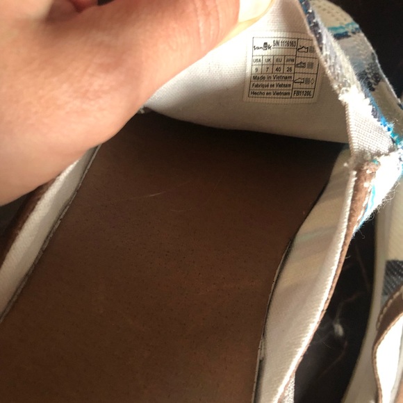 Sanuk Slip On Shoes - Picture 6 of 6